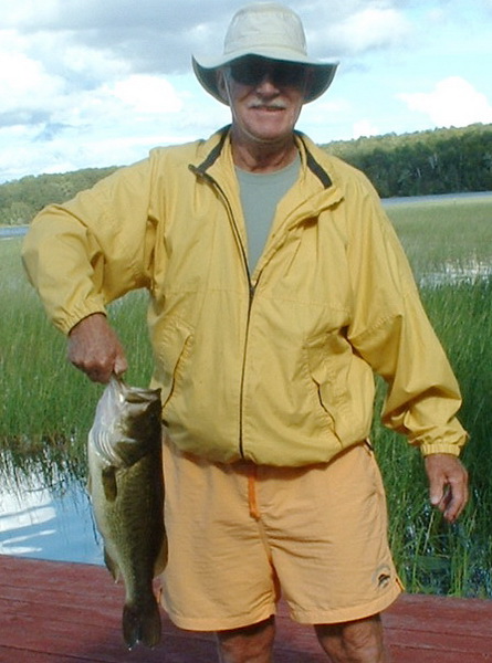 Ed Clark's 4 lbs 2 oz Large Mouth Bass from Limerick Lake.jpg - Ed with a 4lb 2oz large mouth bass I caught at Limerick Lake, Gilmour, Ontario